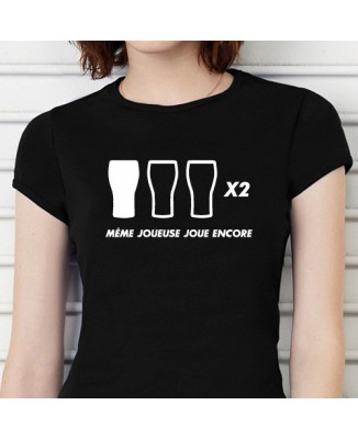 T-shirt "Même joueuse joue encore"